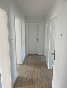 Renovierte 4 Zimmer Wohnung zu vermieten - Lemwerder