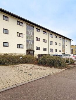 Frisch renovierte 2,5-Zi.-Wohnung mit Balkon, Stellplatz & Keller in Langenburg - Langenburg