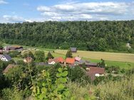 WOHNEN IN RUHIGER AUSSICHTSLAGE: CHARMANTES EFH MIT ZWEI GARAGEN - Giengen (Brenz)