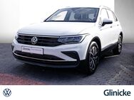 VW Tiguan, 2.0 TDI Life, Jahr 2022 - Erfurt