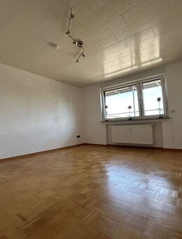 Charmante 3-Zimmer Dachgeschoss-Wohnung in Kamp-Lintfort - Kamp-Lintfort