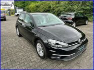 VW Golf, 1.0 TSI Comfortline, Jahr 2017 - Paderborn