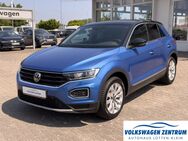 VW T-Roc, 2.0 TSI Sport, Jahr 2021 - Rostock