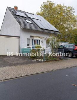 Einfamilienhaus mit Garage, Terrasse und Gartenanlage in ruhiger Lage! - Dormagen