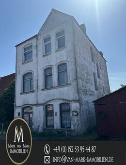 Sanierungsbedürftiges Mehrfamilienhaus mit 3 Wohnungen - Emden