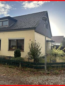 Doppelhaushälfte in kleiner Wohnsiedlung - Nordenham