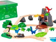 BRIO® Spielzeugeisenbahn-Erweiterung BRIO® WORLD, Dinosaurier Deluxe Set, (Set, 45-tlg), FSC® - schützt Wald - weltweit