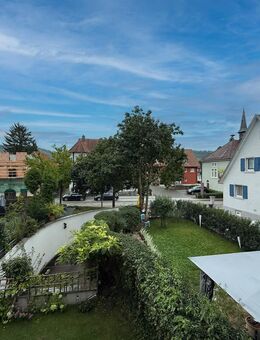 Helle 3-Zimmer-Wohnung mit Balkon und Tiefgaragenstellplatz in zentraler Lage von Schallstadt - Schallstadt