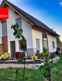 ***Energieeffizientes Einfamilienhaus mit Garten in ruhiger Lage von Kirchheim*** - Kirchheim (Thüringen)