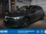 VW Golf, 1.5 l 8 EDITION 50 eTSI, Jahr 2024 - Blomberg (Nordrhein-Westfalen)