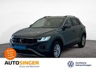 VW T-Roc, 1.5 TSI Life DIGITAL, Jahr 2023 - Kaufbeuren