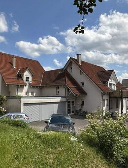 Großzügige Wohnungen, Büro-/Praxisflächen sowie Verkaufsflächen - Holzmaden