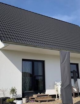 Neu gebautes EFH mit Gartenhaus - Ostrau