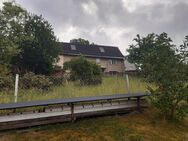 Baugrund mit leerstehenden und abrißreifen EFH - Nossen