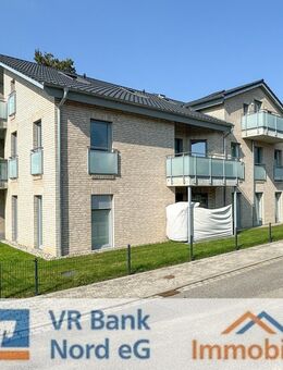 Exklusive KfW-55 Dachgeschoss-ETW in bevorzugter Wohnlage mit 2 Balkonen und Stellplatz - Friedrichstadt