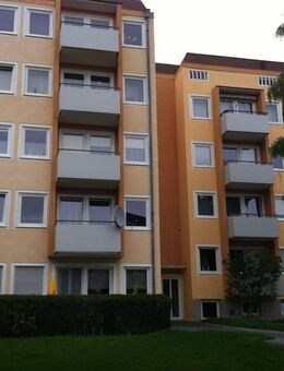 Modernisierte 3-Zimmer-Wohnung mit schöner Aussicht vom eigenen Balkon - Eschwege