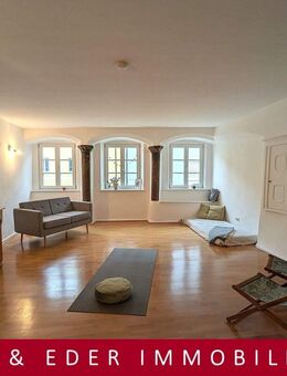 Charmante, großzügige 2-Zimmer-Altbauwohnung im Herzen der Wasserburger Altstadt! - Wasserburg (Inn)