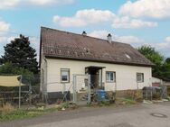 Tierliebhaber aufgepasst: 8-Zi.-EFH auf großem Grundstück in Alleinlage - Rottweil