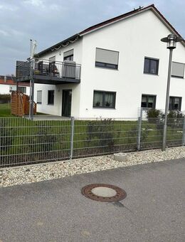 Zweitbezug! 3 Zimmer Wohnung im EG! Effizienzhaus KfW 40Plus - Barbing