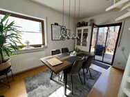 Ländlich und doch stadtnah: Zweifamilienhaus mit zwei Garagen - Wiesbaden
