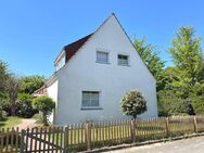 PURNHAGEN-IMMOBILIEN - Freistehendes Einfamilienhaus auf großem Grundstück in Bremen-Lesum - Bremen