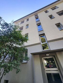 SEMMELHAACK: Erstbezug! Sanierte 2-Zimmer Wohnung mit hellem Nebenraum - Braunschweig