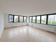 Geräumige 3-Zimmer-Wohnung mit 2 Bädern sucht neue Mieter - Berlin