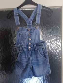 Kurze Jeanslatzhose von H&M - Gr. 116 - Pirmasens
