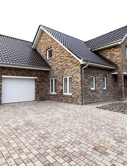 Exklusives Einfamilienhaus in Top Wohnlage mit Garage und Terrassenüberdachung - Löningen