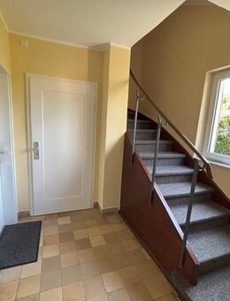 CHARMANTE 4 ZIMMER MAISONETTE-WOHNUNG IN TOPLAGE VON ULM-SÖFLINGEN - Ulm