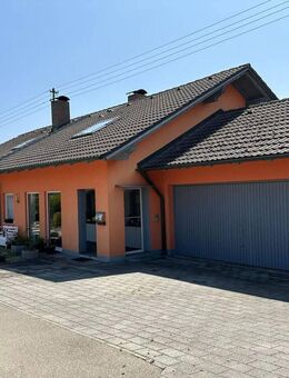 Attraktives MFH mit 3 Einheiten, Autohalle, Garage, Carport, Wintergarten mit TOP-Rendite & Optionen - Scherstetten