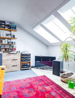Moderne Zweizimmer Dachgeschosswohnung in toller Lage von Lörrach - Lörrach
