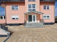Exklusives Mehrfamilienhaus im Ortsteil von Mücke, auch für Kapitalanleger geeignet - Mücke