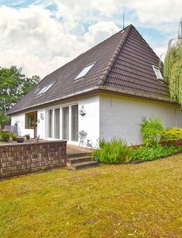 Dieses Haus bietet von allem reichlich: Fläche - Raumvielfalt - Möglichkeiten - Renovierungsbedarf - Hamburg