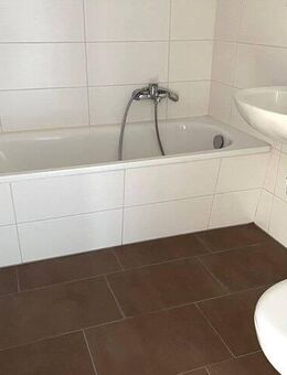 Erste eigene Wohnung? Nicht lang warten - jetzt zuschlagen! - Oschersleben (Bode)