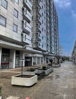 Komfortable 1-Zimmer-Wohnung im 11. Stock - Saarbrücken