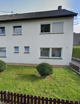 Erbpachtgrundstück mit vermietetem Zweifamilienhaus mit Nebengebäude in Wachtberg OT - Wachtberg