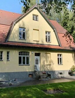 Landhausvilla mit zwei Wohneinheiten - Bad Belzig