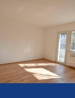 Möbel rein und fertig. Frisch sanierte 3-Raum Wohnung mit Balkon in Duisburg-Overbruch - Duisburg
