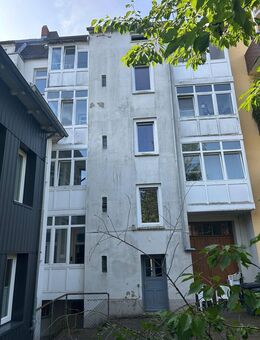 Solides Mehrfamilienhaus in Kiel/Wik mit 6 Wohneinheiten - Kiel