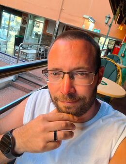 Eine zärtliche, liebevolle monogame Beziehung gesucht - Karlsruhe Zentrum