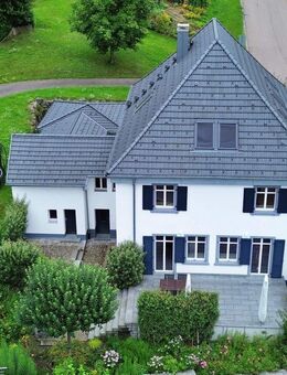 Kunstvoll Wohnen im alten Schulhaus - Luxus und Ruhe im Schwarzwald - Biederbach