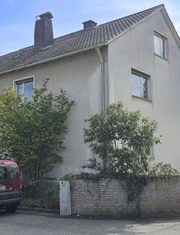 Renovierungsbedürftiges Mehrfamilienhaus in Weiden - Weiden (Oberpfalz)