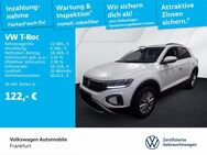 VW T-Roc, 1.0 TSI Life Front, Jahr 2024 - Frankfurt (Main)