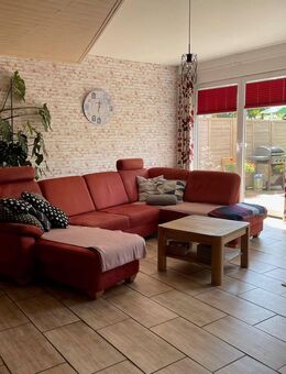 Zeitnah bezugsfrei - 3 Zimmer Wohntraum mit eigenem Garten und separatem Zugang in Wölfersheim - Wölfersheim