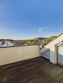 ÜBER DEN DÄCHERN - 1- bis 2-Zimmer Wohnung mit traumhaften Weitblick auf die Weinberge - Remshalden
