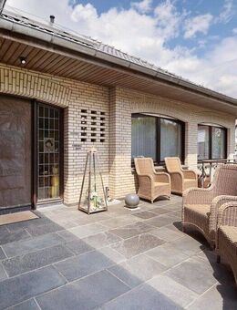 Geräumiges & Freistehendes Zweifamilienhaus in Kroge - Lohne (Oldenburg)