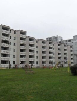 Gepflegte 2 Zimmerwohnung in Troisdorf-Friedrich-Wilhelms-Hütte mit Balkon, Tiefgaragenstellplatz zu verkaufen - Troisdorf
