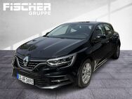 Renault Megane, Equilibre E-Tech plug-in hybrid 160, Jahr 2023 - Esslingen (Neckar)