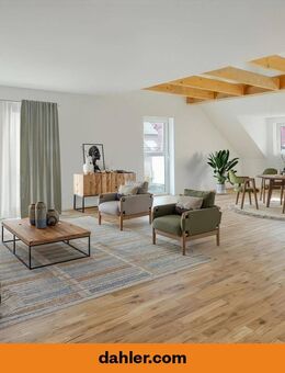 Sonnenlicht auf drei Seiten - exklusive 4-Zimmer-Wohnung mit Balkon-Duo in Bothfeld - Hannover